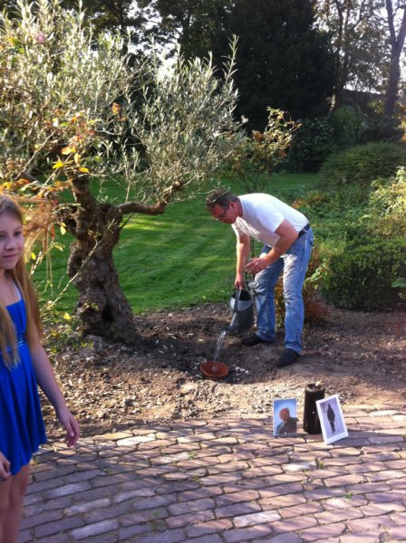 teraardestellingma2oktober201110.jpg